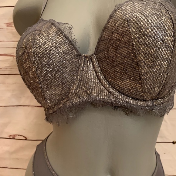 Victoria Secret Set - Picture 3 of 7